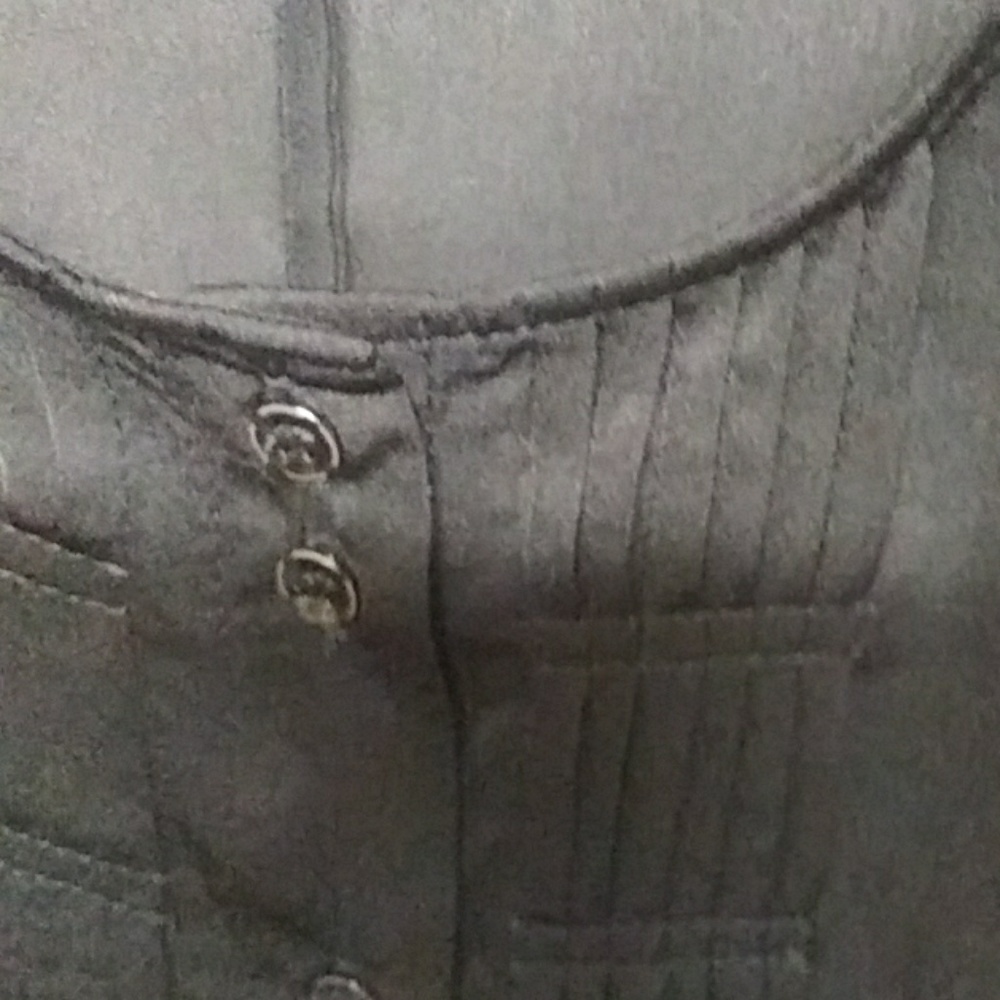 Top - Picture 3 of 4